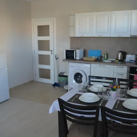 Divela 3 Апартамент *