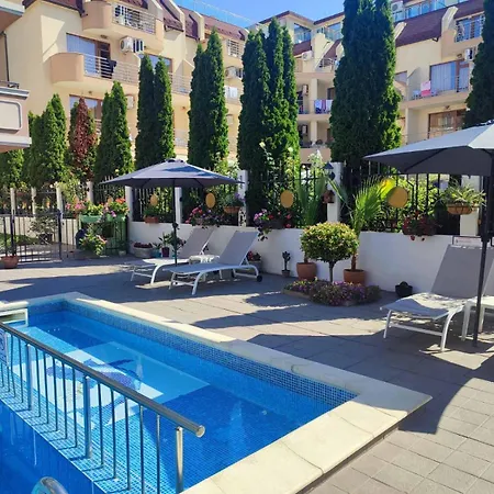 Апартаменты Divela 3 *