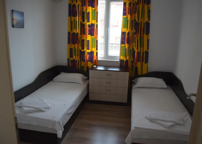 Appartement Divela 3 *